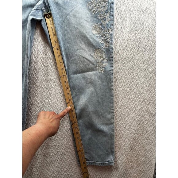 Women's Chico's Platinum Skimmer Denim Ankle Jeans Sz 0.5/US Size 6 Floral Embro - Picture 10 of 12